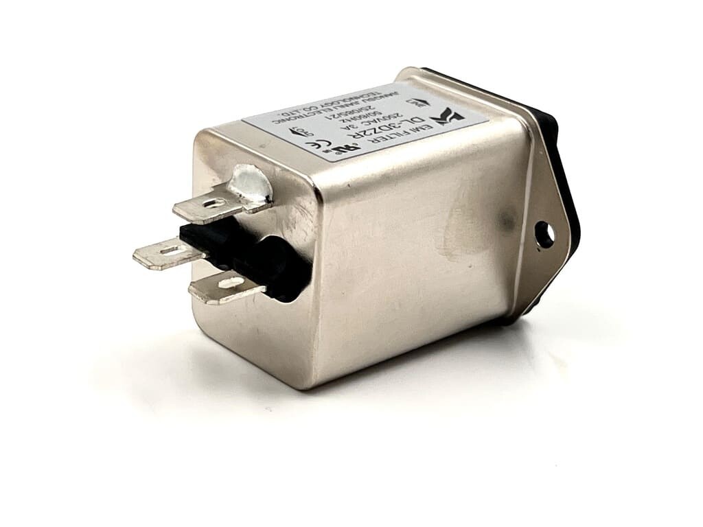 Сетевой фильтр с предохранителем DL-3DZ2R,3A,250B